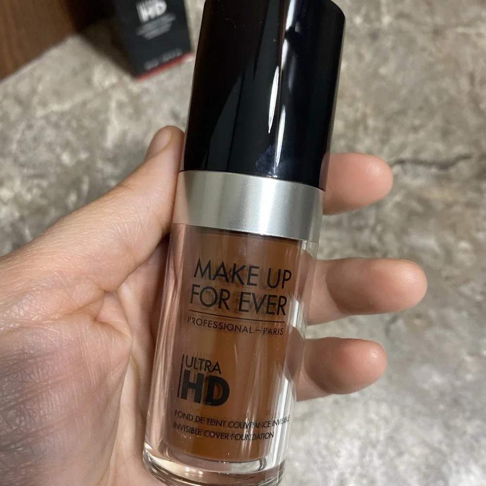 MAKE UP FOR EVER ULTRA HD INVISIBLE COVER FOUNDATION‎ Y532 1.01 OZ BOXED